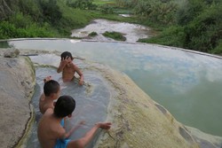 Penat, Capek? Liburan Sambil Mandi Yuk!