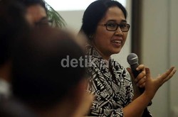 Eva Sundari Balas Satire Sajak Tentang Boneka