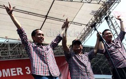 Prabowo Punya Ratusan Profesor, Jokowi Punya Tim 11