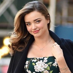 Wow! Penampilan Miranda Kerr Ini Senilai Rp 315,6 Juta