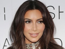 Tips Pakai Lipstik Nude ala Selebriti Hollywood