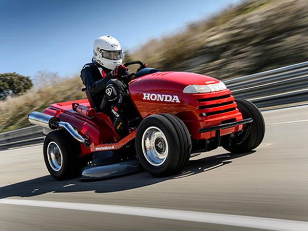 Pemotong Rumput Tercepat di Dunia