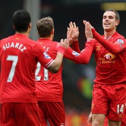 Dua Kuda Besar Mengejar Chihuahua pun Dimulai