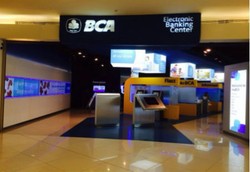 Mengintip Layanan Perbankan Lengkap dan Canggih di BCA Electronic Banking Center
