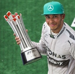 Usai Kemenangan Pertama di Malaysia, Hamilton Kini Bidik Hal Serupa di Bahrain