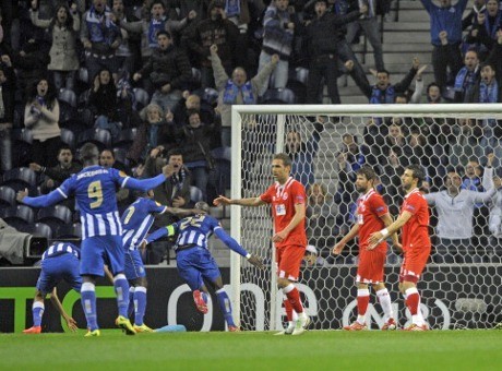 Sevilla dan Valencia Sama-sama Kalah, Benfica Taklukkan AZ Alkmaar