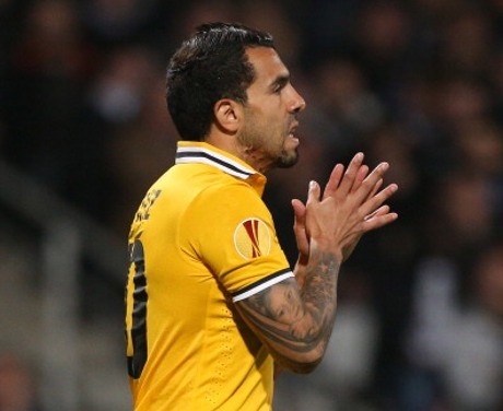 Ini Alasan Tevez Diganti di Awal Babak Kedua