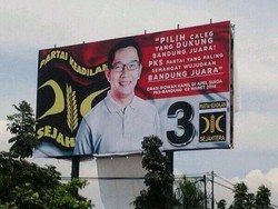 Baliho Ridwan Kamil Ajak Dukung PKS Muncul di Jalan Tol Arah Bandung