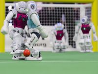 Ketika Para Robot Bertanding Sepak Bola