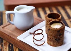Cookie Shot, Biskuit Bentuk Gelas a la Dominique Ansel Hadir di Jakarta