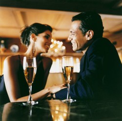 Dari Mata Turun ke Hati, Tatapan Si Dia Bisa Tunjukkan Perasaan Cinta