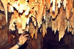 Akhir Pekan Seru Menelusuri Gua Senen di Gunungkidul