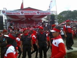 Mega Kampanye di Klaten, Massa: Pak Jokowi Mana?