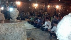 Malam-malam, Anis Matta Ziarah ke Makam Soeharto