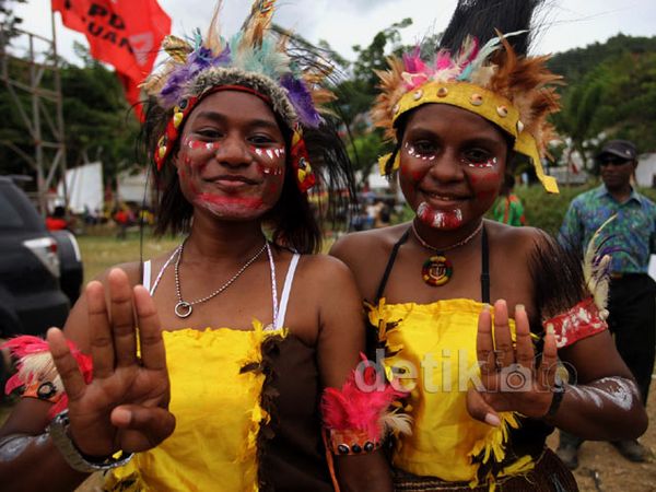 Aksi Simpatisan PDIP di Tanah Papua