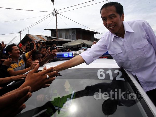 Jokowi Kampanye dan Blusukan di Papua