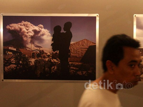 Pameran Foto Sinabung Kelud Calling