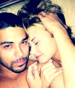 Ini Foto Skandal Demi Lovato & Wilmer Valderrama yang Tersebar di Internet