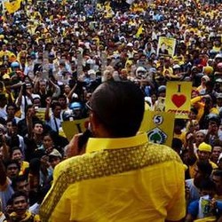 Ical dan Prabowo Sempat Bertemu di Bandara Juanda