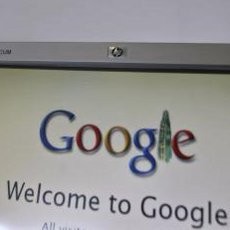 Survei: Warga AS Cemaskan Facebook & Google