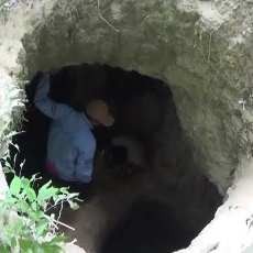 Wanita Hamil Berprofesi Penambang Batu Tewas Tertimbun Sedalam 20 Meter