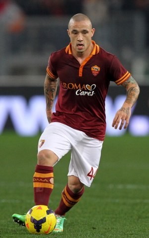 Hadapi Mantan Klub, Radja Nainggolan Emosional