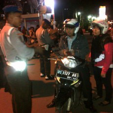 Jelang Pemilu, Polres Kota Jayapura Lakukan Razia Malam pada Kendaraan