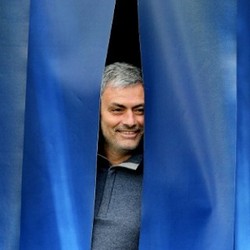 Chelsea Butuh Hasil yang Gila, Mourinho Ingin Enjoy