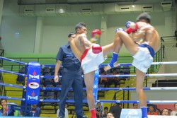 Menonton Thai Boxing, Keras Bung!