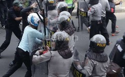 Polda Metro Simulasikan Kericuhan dalam Pemungutan Suara di TPS