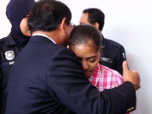 Wilfrida Bebas, Prabowo Senang