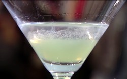 Campuran Vodka, Jus Nanas, dan Ludah Bisa Dipakai untuk Menyaring Molekul DNA