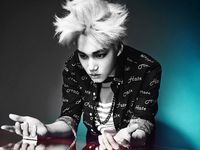 EXO Tampak Misterius di Foto Teaser Comeback