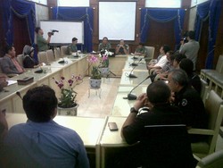 Kumpulkan Pimpinan Media, Ridwan Kamil Curhat Dunia Sosmed dan Hantu