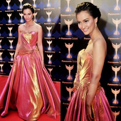 Gaun Metalik Atiqah Hasiholan, Fab or Fail?