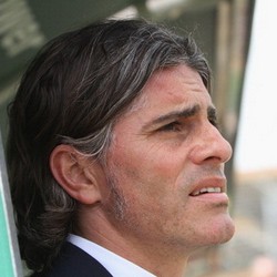 Cagliari Pecat Diego Lopez