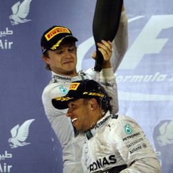 Rosberg dan Hamilton Berduel dengan Respek