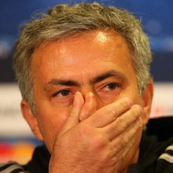 Dengan Dukungan Penuh Fans, Mourinho Yakin Chelsea Bisa Lolos