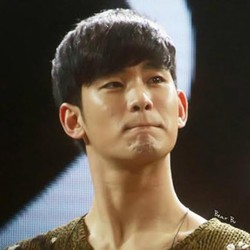 Ribuan Penggemar Nyatakan Cinta ke Kim Soo Hyun Saat Fanmeeting di Tiongkok