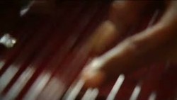 Lewat Petikan Kecapi, Ngadino Suarakan Sosok Pemimpin Idaman