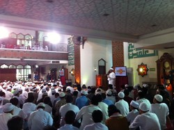 H-1 Pencoblosan, Ical dan Rhoma Serta Perwakilan Parpol Doa Bersama