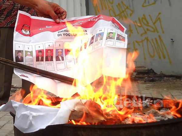 KPU Kota Yogyakarta Musnahkan Surat Suara