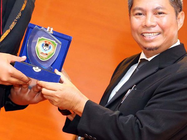 Rekor MURI untuk Bupati Independen