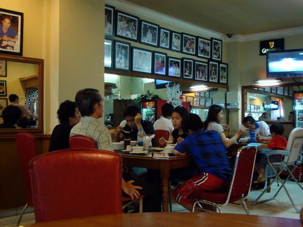 Kwang Tung, Restoran Bubur a la Tiongkok yang Buka 24 Jam