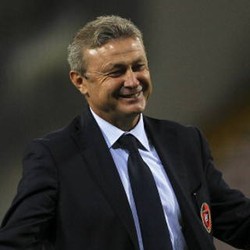 Cagliari Angkat Kembali Ivo Pulga Sebagai Pelatih