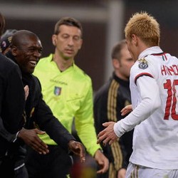 Seedorf Minta Milan Tak Pikirkan Dulu Soal Kans Lolos ke Liga Europa
