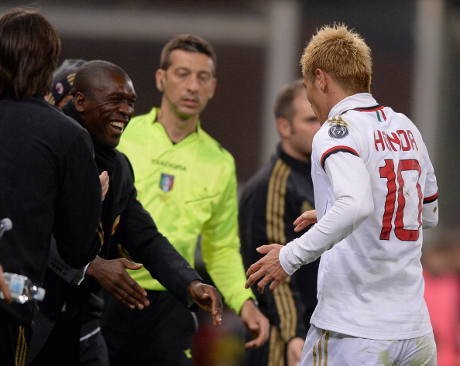 Seedorf Minta Milan Tak Pikirkan Dulu Soal Kans Lolos ke Liga Europa