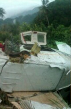 Diduga Over Capacity, Ini Detik-detik Jatuhnya Pesawat di Jalanan Jayapura