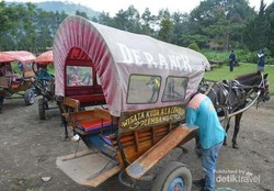 Selesai Nyoblos, Lanjut Naik Kuda di DeRanch Lembang