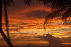 Menghabiskan Libur Pemilu dengan Sunset Cantik di Anyer